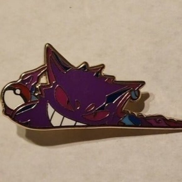 Haunting Sneaker Spirit: Pokemon Gengar Ghost Nike Enamel Pin - Picture 4 of 5